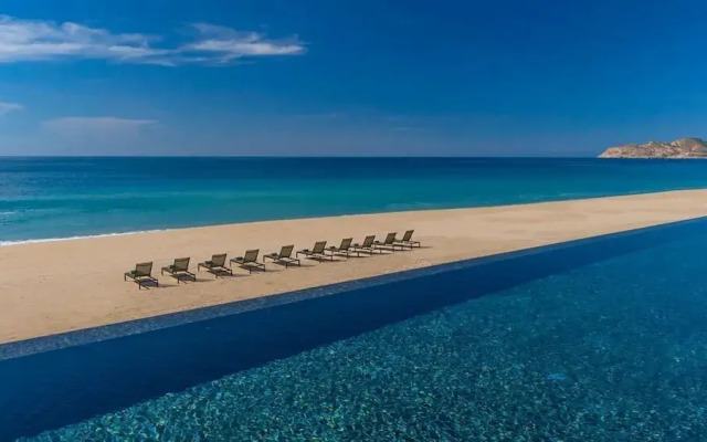 2BD Oceanfront Presidential Suite SCabo