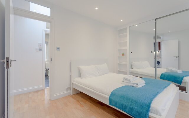 Spacious 2 Bedroom Apartment in Trendy Dalston