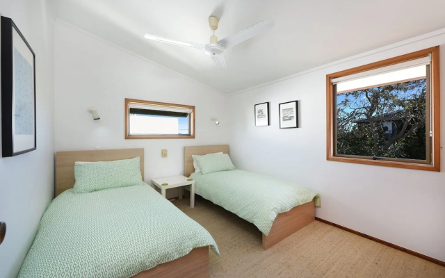 Sun Ray - 9 Pelican Street, Peregian Beach, Noosa Shire – Guest Rooms – Peregian Beach