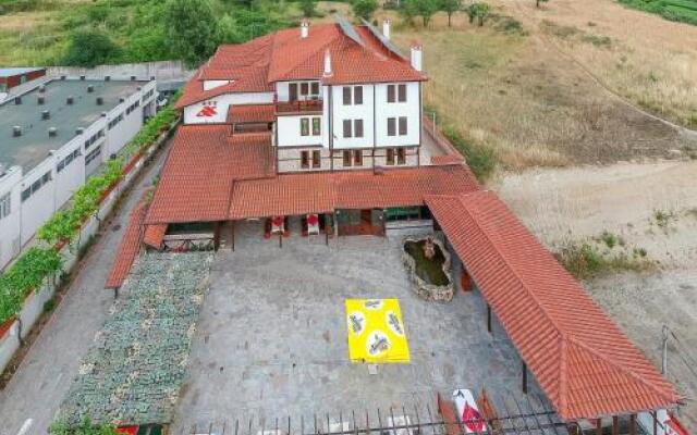 Family Hotel Adjev Han