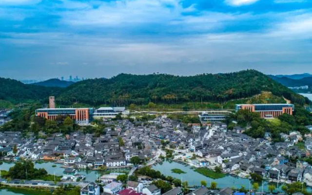 Qianhu Homestay Ningbo Academician Center — 3-star hotel in Ningbo