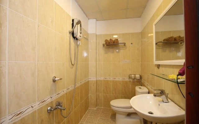 OYO 675 Khoi 2 Hotel