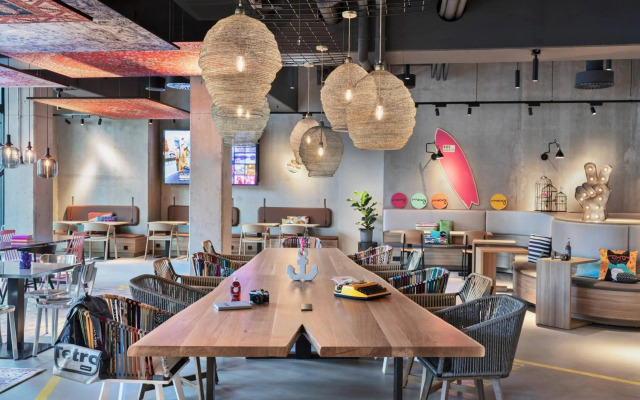 Moxy Hamburg City
