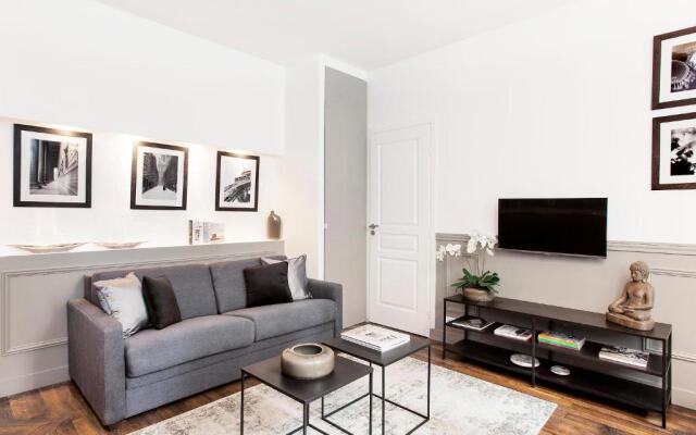 The Residence - Luxury 2 Bedroom Paris Center