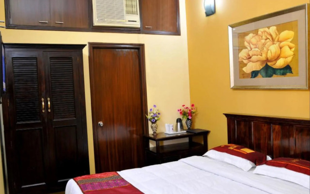 OYO 12957 Hotel Silver Plaza