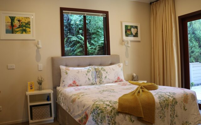 Coromandel Views Bed and Breakfast