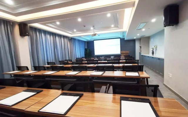 Magnotel(Jiaojiang yunxi road, yan yu park)