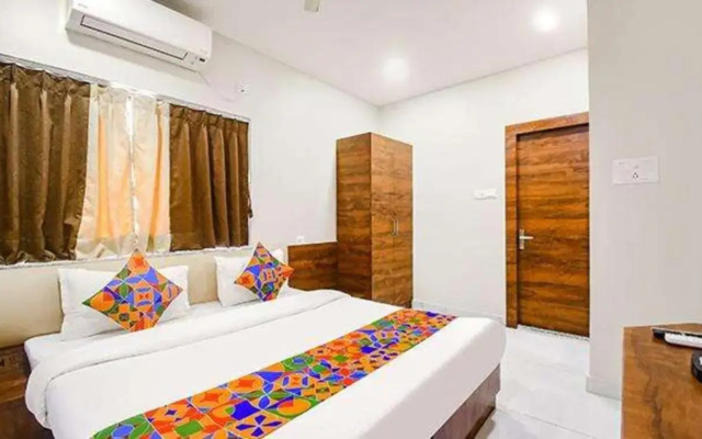 Fabhotel Dak Plaza
