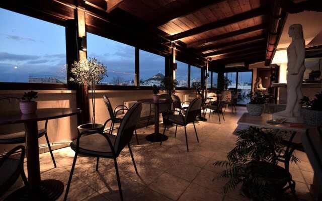 Byron Hotel
