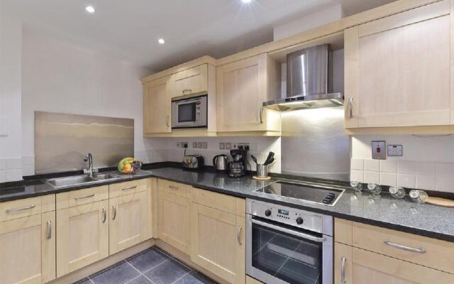 London Bridge Apartments