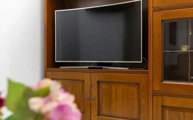 Pisani 4 in Monza With 1 Bathrooms