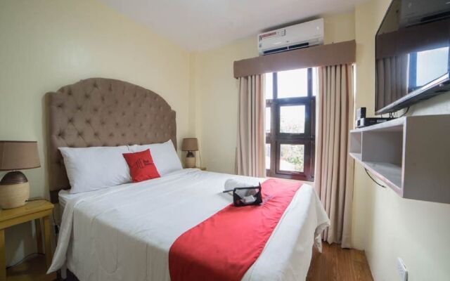 RedDoorz Plus @ Ruby Las Pinas Weekly Stay