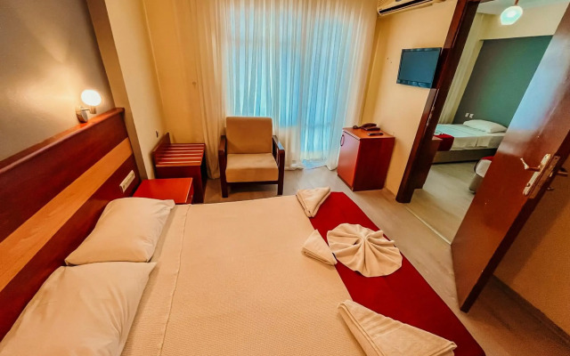 Hotel First Class