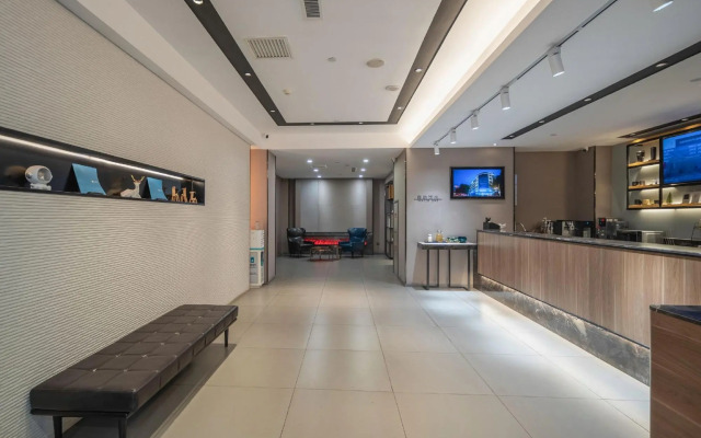 Yake e Home Express Hotel