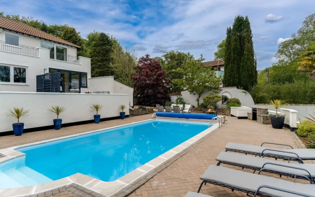 Stunning, Contemporary 1 Bedroom En-suite Annexe