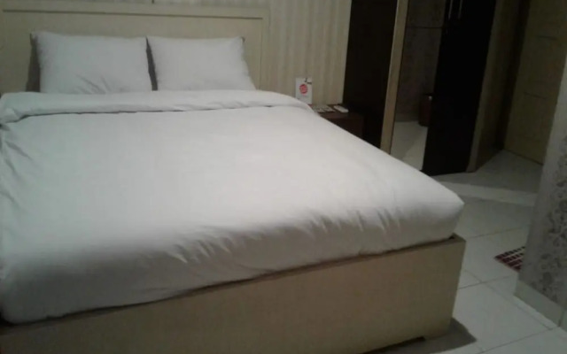 OYO 93485 Hotel Kenzie Sentani