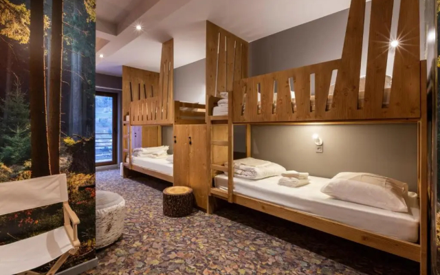 Hotel Base Camp Lodge - Bourg Saint Maurice