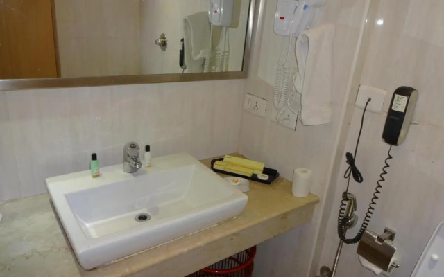 Hotel Savera