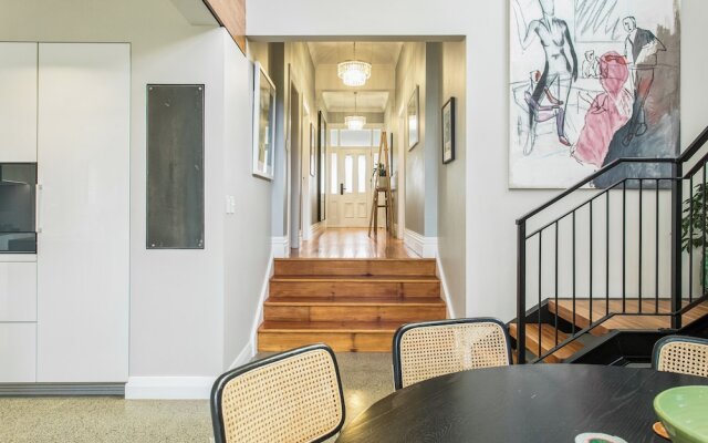 Timeless Executive Family Home - Spa