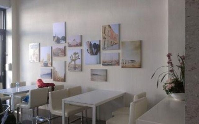 Honeymoon House