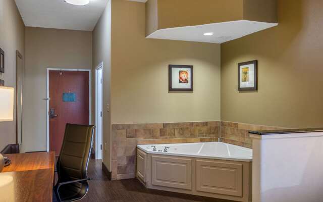 Comfort Suites Marshall