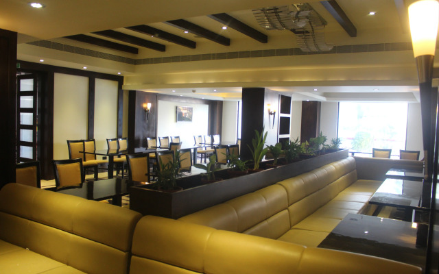 Anandha Inn Convention Centre and Suites
