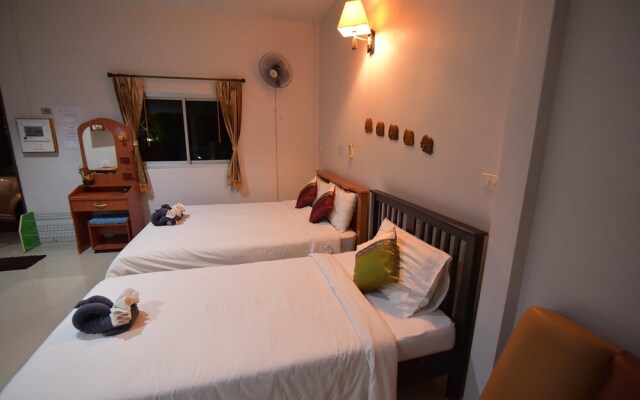 Pinthong Resort - Adults Only
