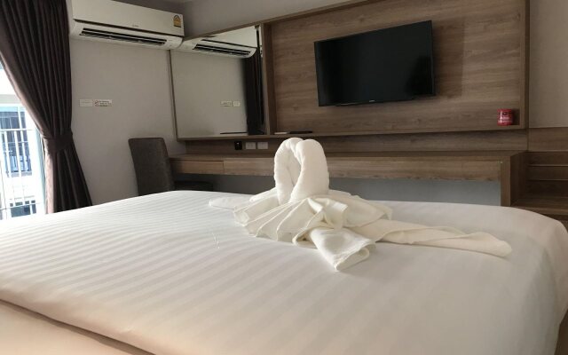 May Hotel
