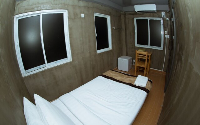 The Lodge Yangon Hostel