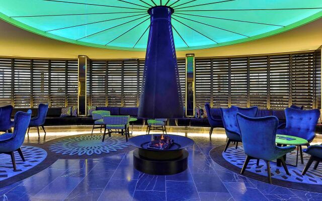 Novotel Sydney West HQ Hotel