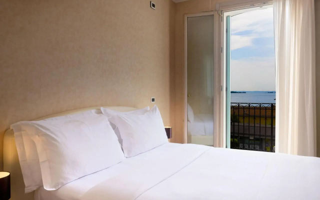 Gardone Palace Hotel