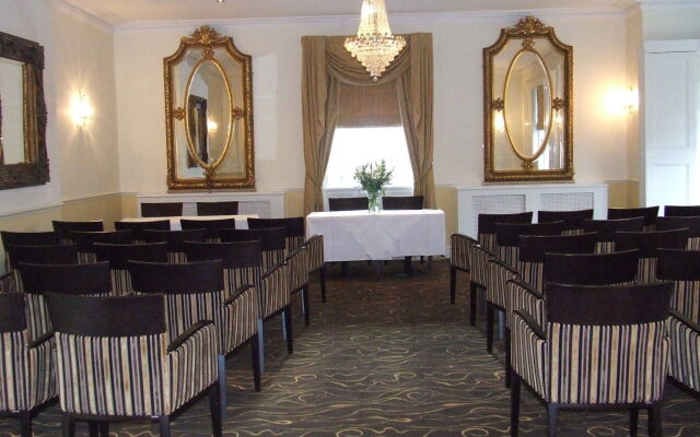 Ramada by Wyndham Cheltenham
