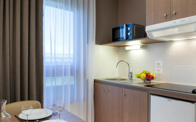 Nehô Suites Porte de Genève - Gare Annemasse