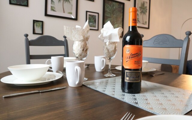Ideal Lodgings in Bury - Whitefield