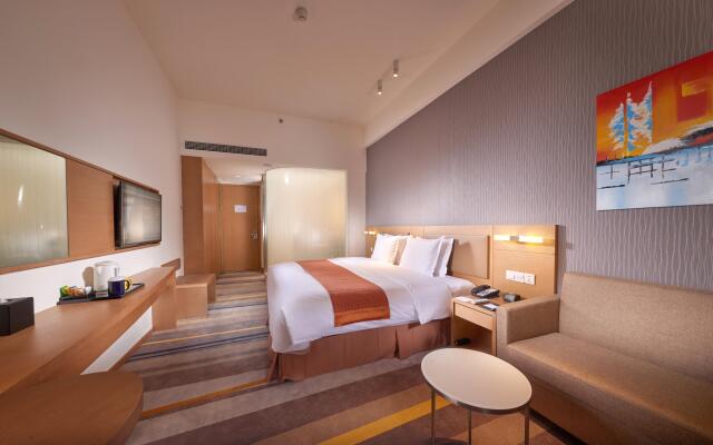 Holiday Inn Express Chengdu Huanhuaxi by IHG
