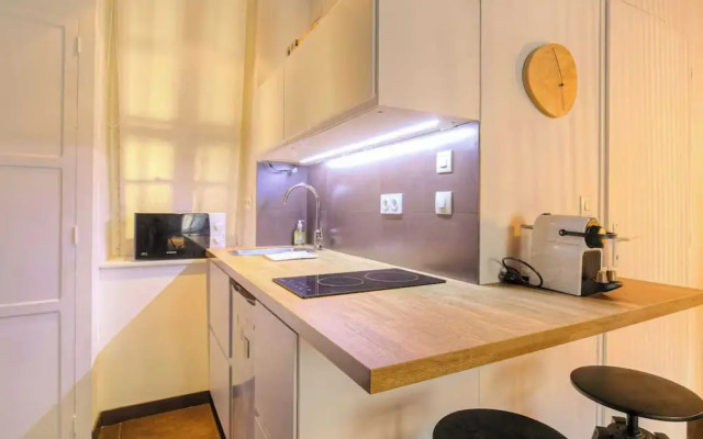 Dify Apartment Ainay
