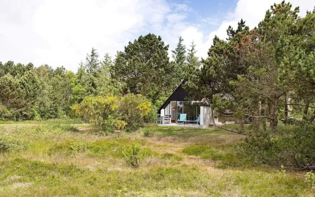 Quaint Holiday Home in Sjaellands Odde near Sea