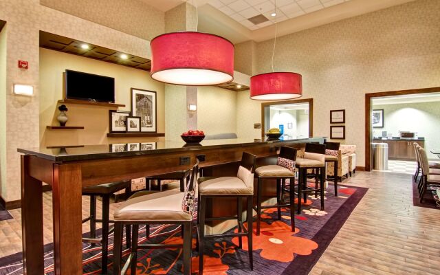Hampton Inn & Suites by Hilton Red Deer