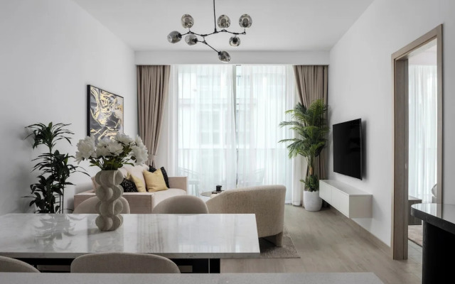 Waves - Luxury Meets Comfort Modern 1