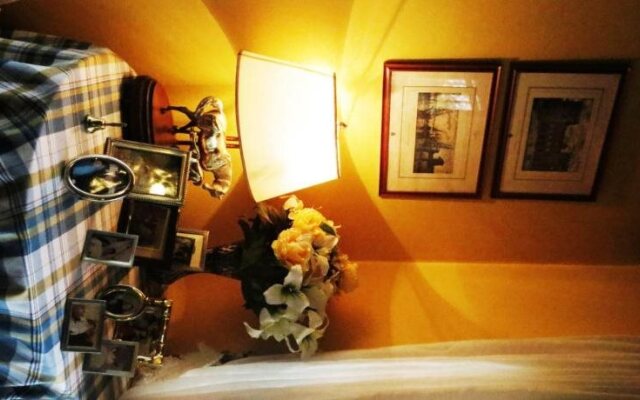 Los Alamos Bed And Breakfast