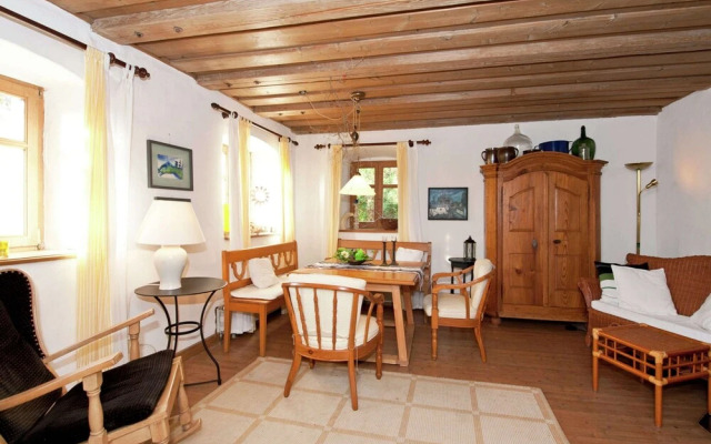 Superb Holiday Home in Weissenburg near Forest