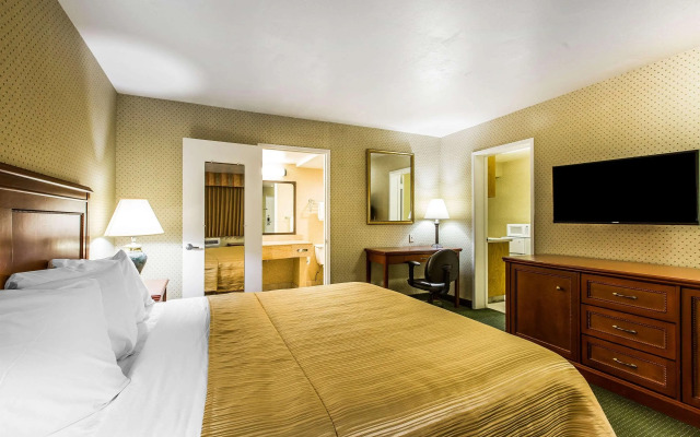 Quality Inn Near China Lake Naval Station