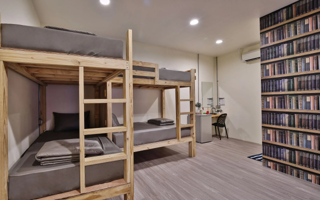 Full House of Happiness B&B