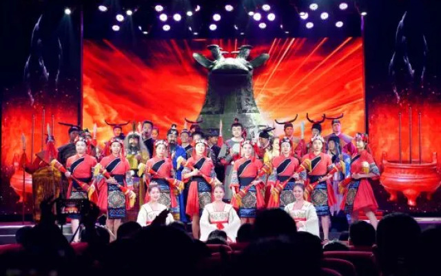 Zaishui Yifang Inn (Zhaoping Huangyao Ancient Town Longzhu)