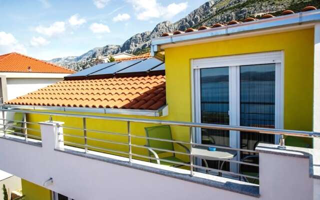 Nemira Sunny Apartments