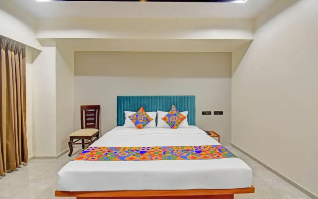 Fabhotel New Moshi Grrand