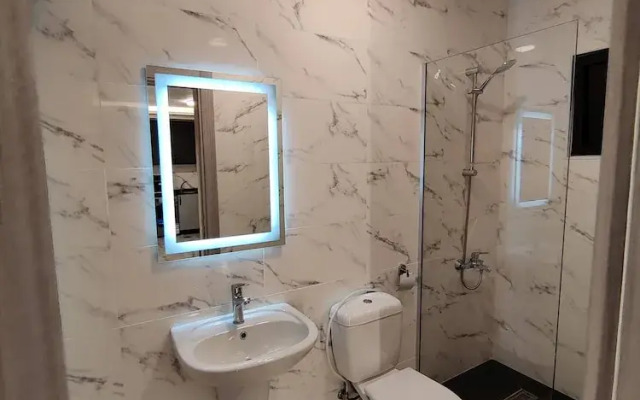 45m Luxury Room Royal View Near all Services