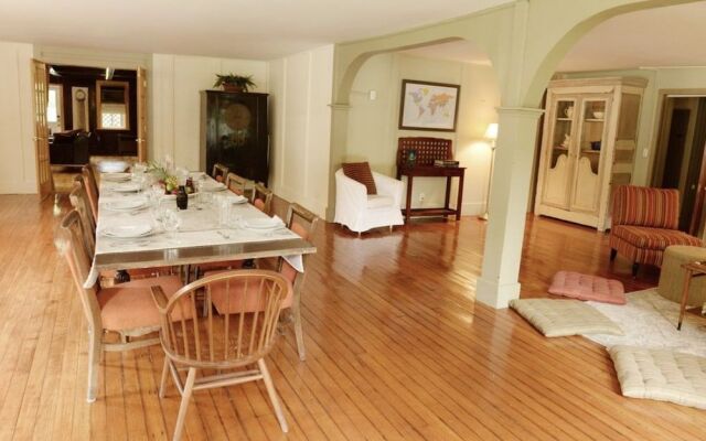 The Woodbine Inn