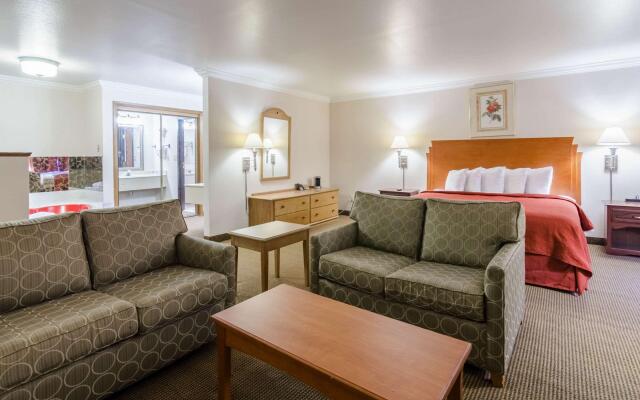 Quality Inn & Suites Salina