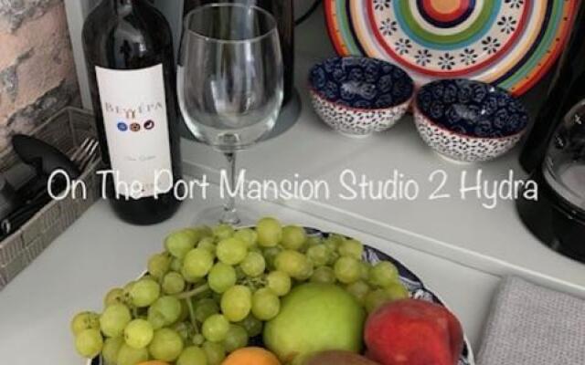 On The Port Mansion Studio 2 Hydra